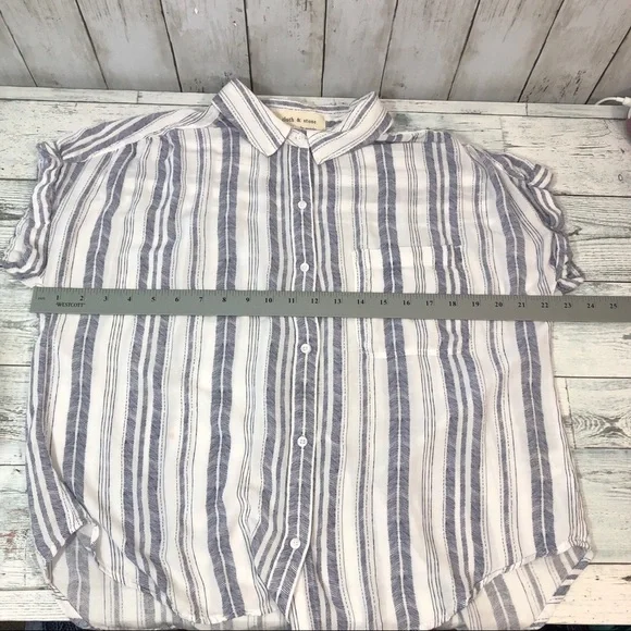 Cloth & Stone Button Up Cuffed Cap Sleeve Collar Top Large - Picture 8 of 9